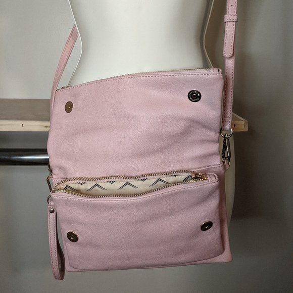 Urban Expressions Baby Pink Vegan Leather Purse - Picture 5 of 6